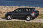 Toyota RAV4 2005 года
